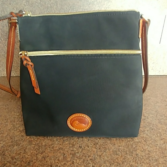Dooney & Bourke Handbags - Vintage Dooney & Bourke Bag